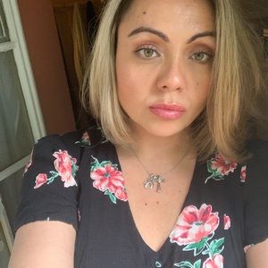 Meet your Posher, Vanessa